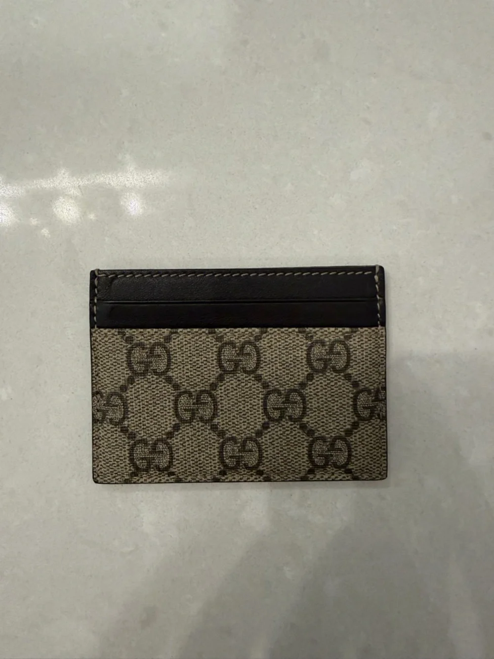 Authentic Gucci GG Supreme Card Case